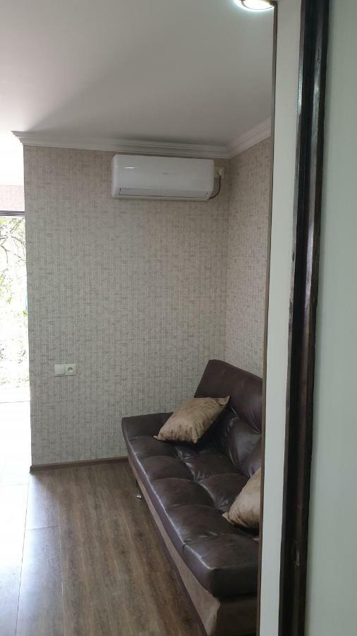 Comfort Tbilisi Exterior photo