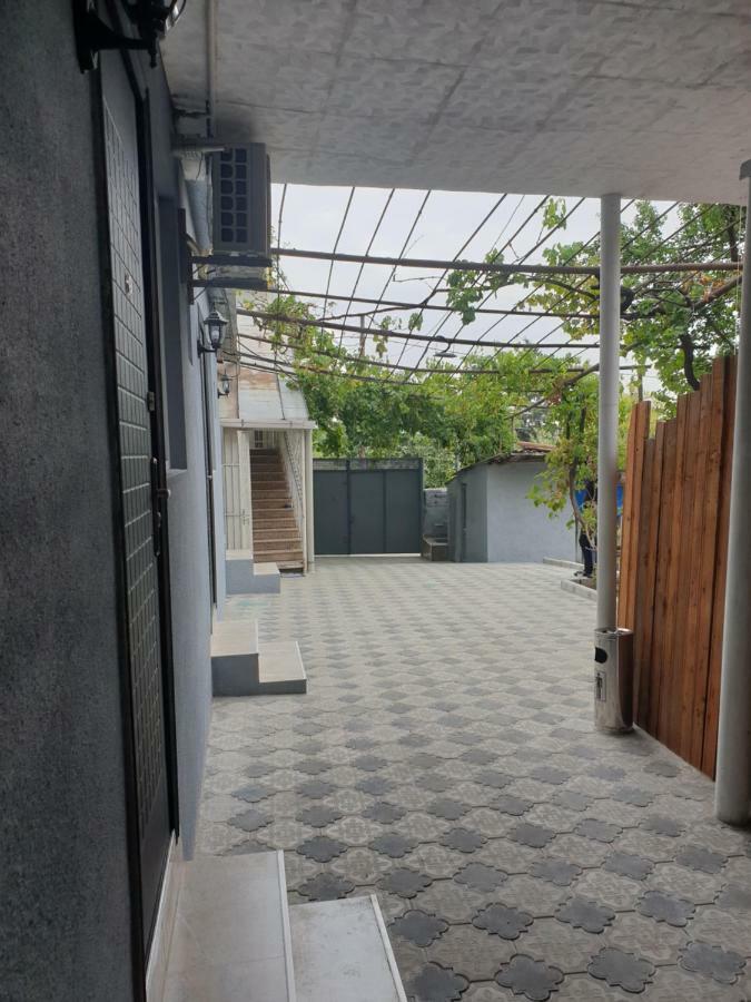 Comfort Tbilisi Exterior photo